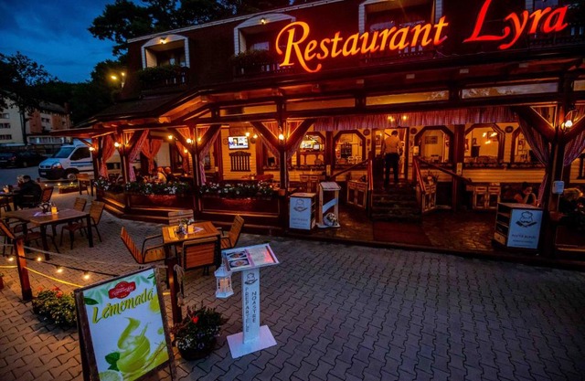 Pensiune Restaurant Lyra