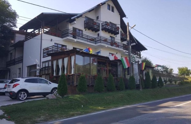 Pensiunea Pomi -Oesti