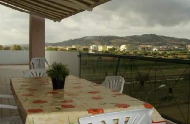 Penthouse panoramic sea-mounts