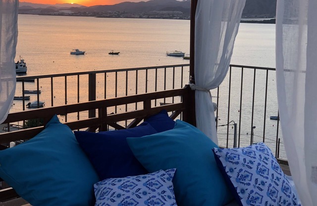 PENTHOUSE 50m from the sea & the natural park, Super spot for diving enthusiasts