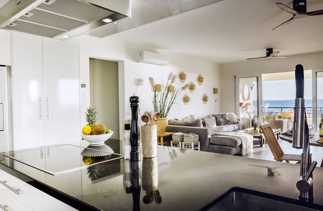 Penthouse Apartment with spectacular sea views!