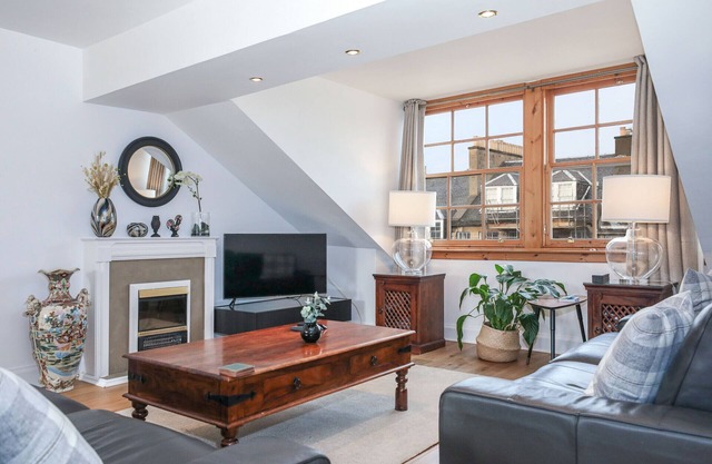 Penthouse Apartment on Royal Mile | Three Bed