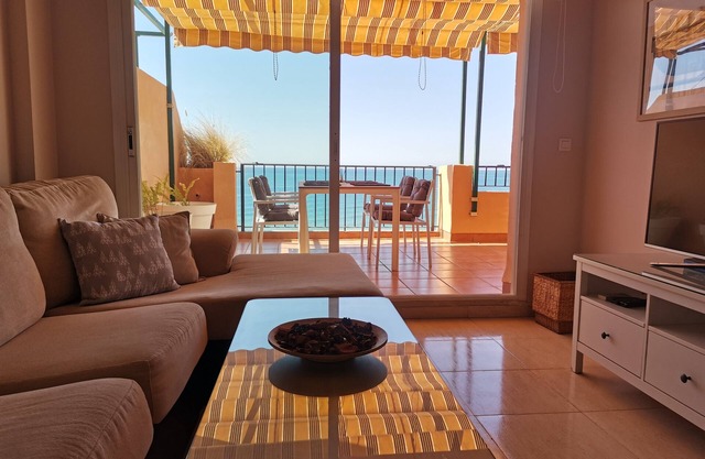 Penthouse at the beach, FREE WIFI, panoramic views, Costa del Sol