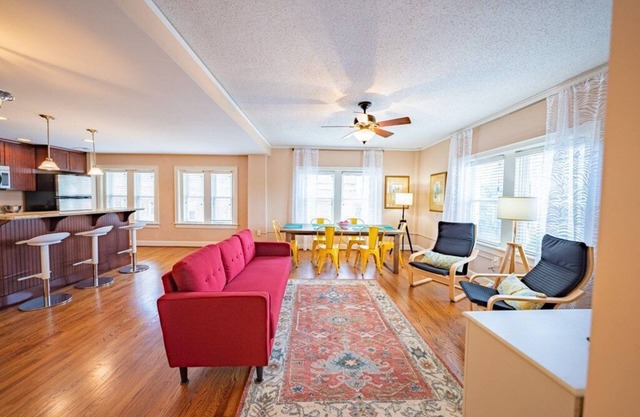 Penthouse Condo on The Plaza!