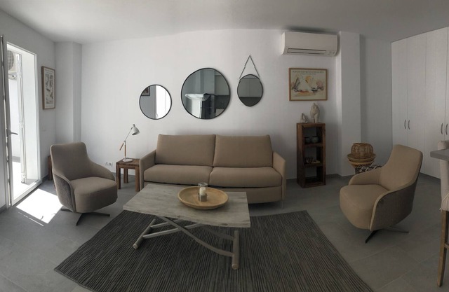 Penthouse, contemporary, new, parking, elevator, 2 bedrooms +1 sofa bed
