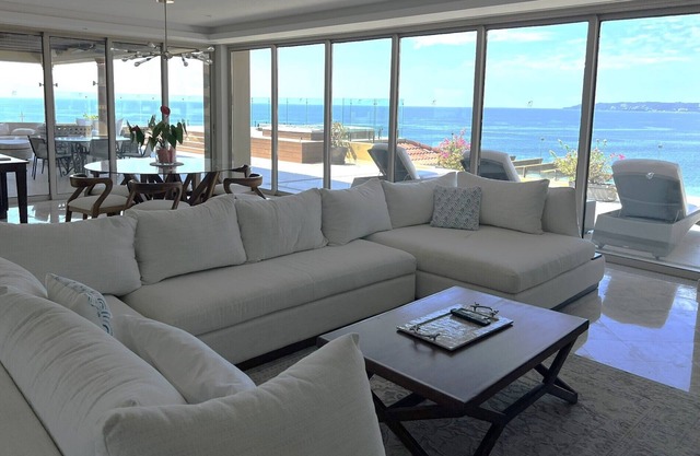 Penthouse Luxury. WOW! Panoramic views of everything! BradAndJoeyRentals