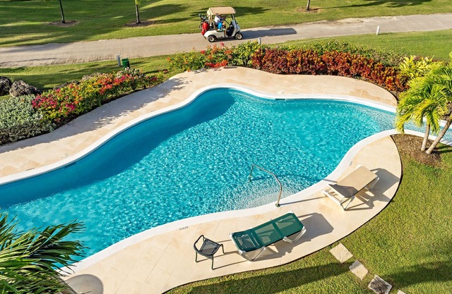 Penthouse Suite on Beautiful Golf Course