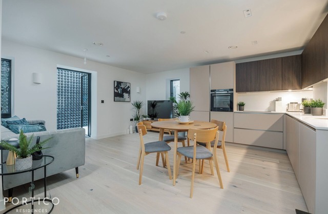 Perfect base 3-bed apartment in Wandsworth