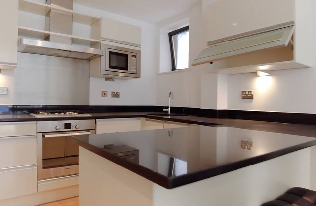 Perfect blend of modern convenience &urban charm.