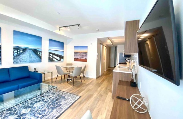 Perfect Brand New Condo Downtown Sidney