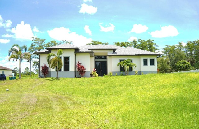 Perfect for Family :Spaciuos and Beautifully decorated for a Wonderful stay .