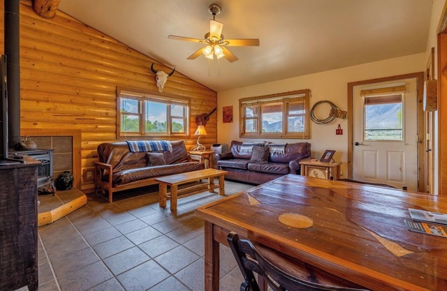 Perfect getaway at the foot of the Beartooth Mountains!