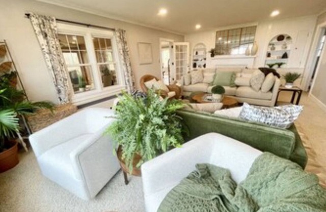 Perfect Lake House to gather with Friends and Family. Come make some memories!