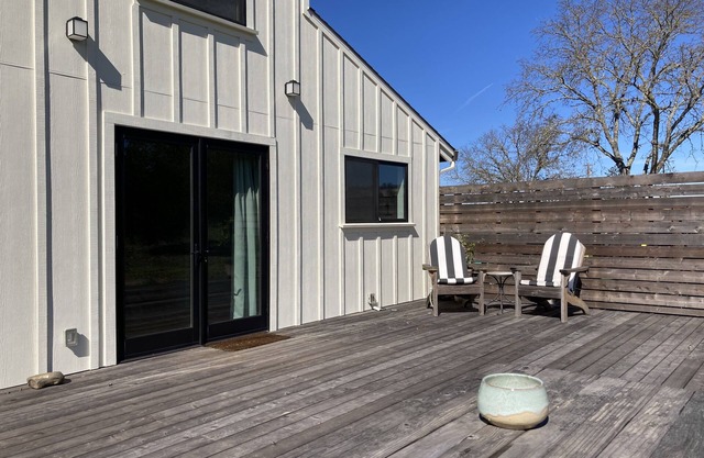 Perfect romantic getaway for two! Private retreat in the countryside.
