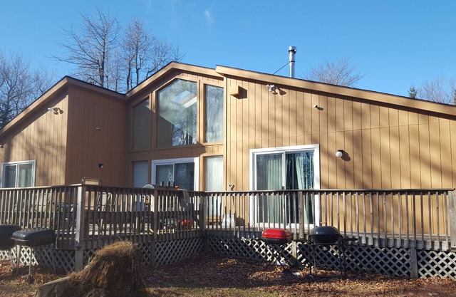 Perfect SUMMER Home close to all Attractions!
