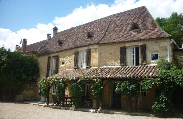 Perigord Noir , Dordogne 4 bedrooms (2/8 persons) gite with private pool