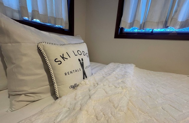 Pet friendly 1 bedroom, in the heart of Snowmass Vlg