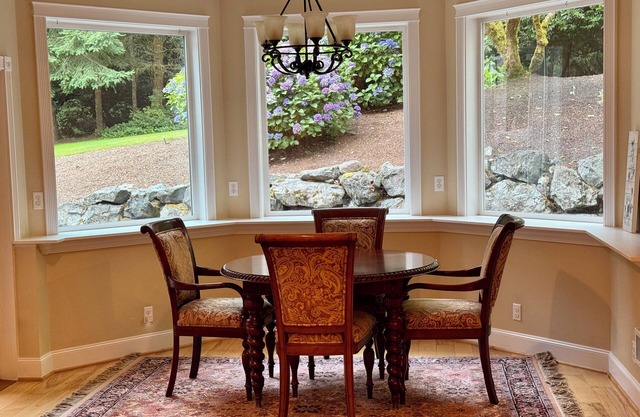 Pet-friendly 1B/1BA retreat on 2-acre estate in quiet neighborhood