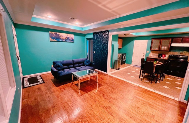 Pet friendly 2 bedroom house located in central Okc