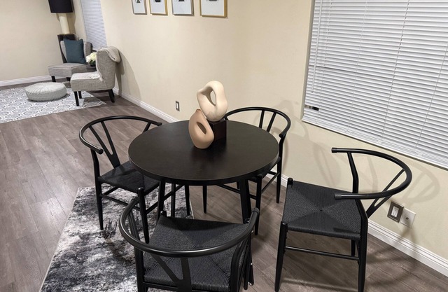 Pet Friendly 2-bedroom house near Caltech, PCC