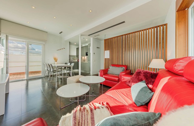 Pet Friendly and Family Apartment in Seville