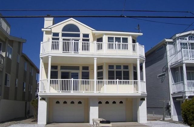 Pet Friendly Beachfront for Half the Price!