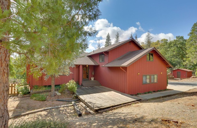 Pet-Friendly Escape w/Game Room & Fire Pit!