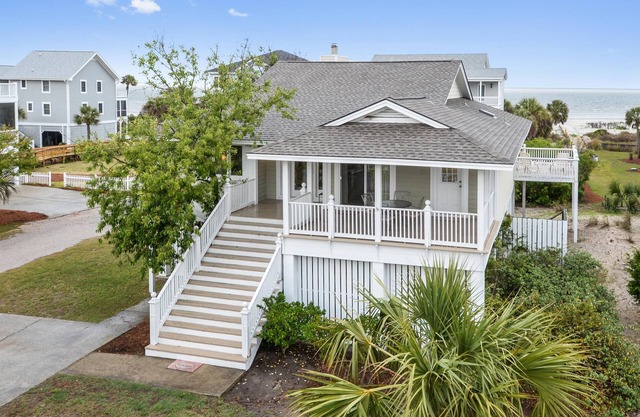 "Pet Friendly, Excellent Ocean View with Direct Beach Access!"