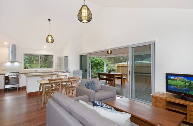 PET FRIENDLY HOLIDAY HOUSE ON HEATH