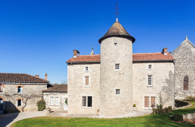 Pet friendly home in Bioussac