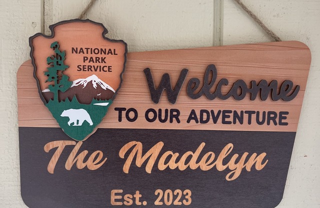 Pet friendly home, pond, paddle boat, fishing gear, hiking, wineries, game room