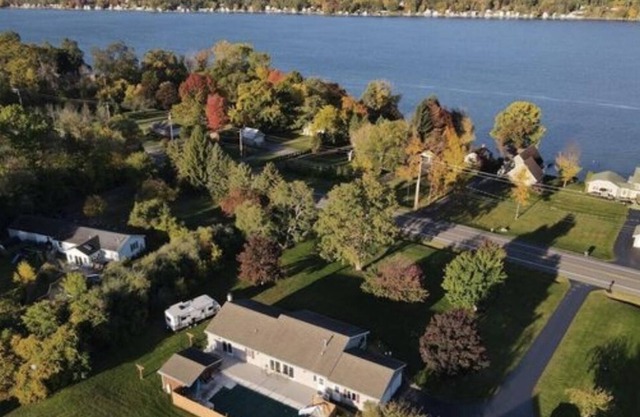 Pet Friendly Keuka Playhouse w/Lake Views-, Inground Pool, Hot tub, Movie Room