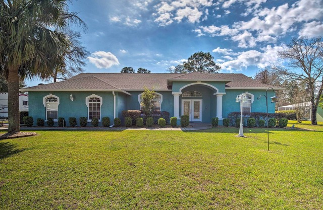 Pet-Friendly Ocala Vacation Home w/ Pool!