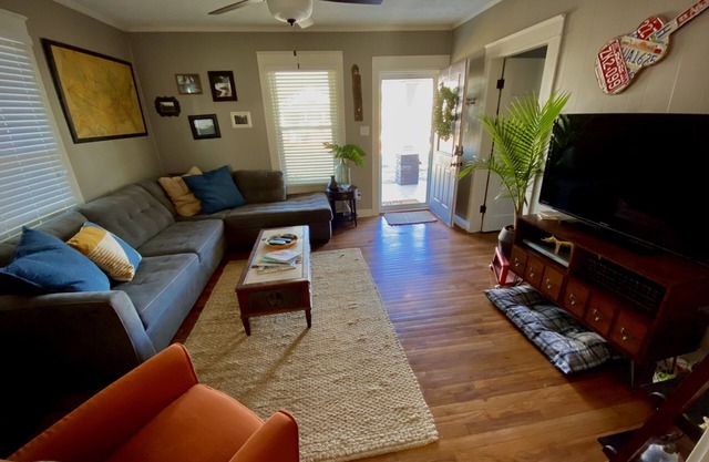 Pet Friendly Small House in the Heart of Paducah