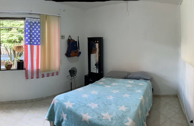 Pet Friendly Spacious Centrally Located Apartment