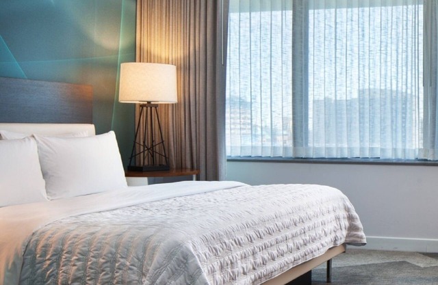 Pet Friendly Stay Near Discovery Green!