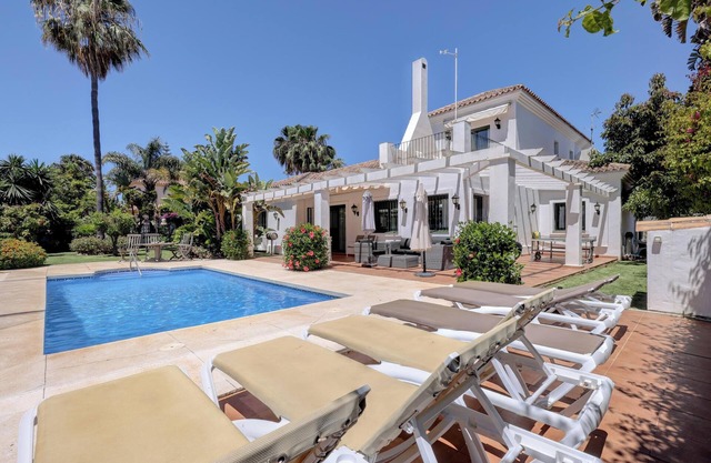Pet Friendly Villa "El Cafetal de Veronica" close to the Beach with Pool