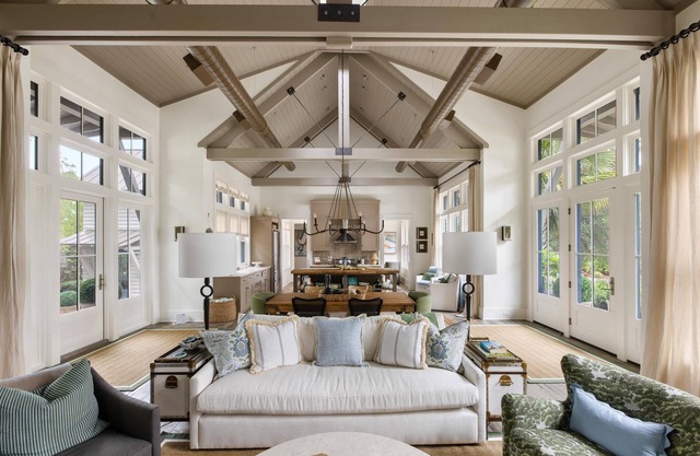 Pet-Friendly Waterfront Cottage w/Screened Porch + Grill in Moreland