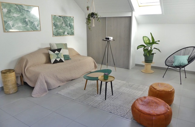 Petit port - Apartment in house - 390m from the lake