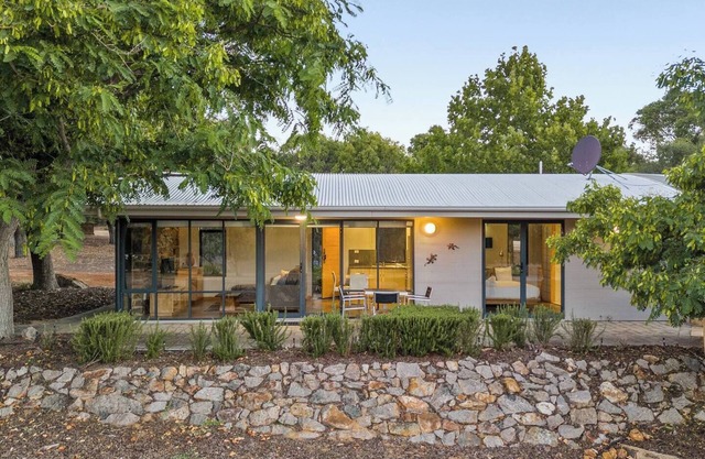 Petra Olive 2 - One Bedroom Apartment, Sleeps 2