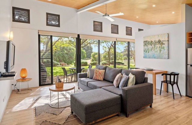 Petra Olive 5 - One Bedroom Apartment, Sleeps 2