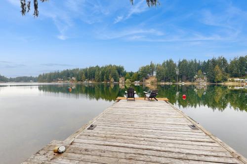 Phillips Lake Escape