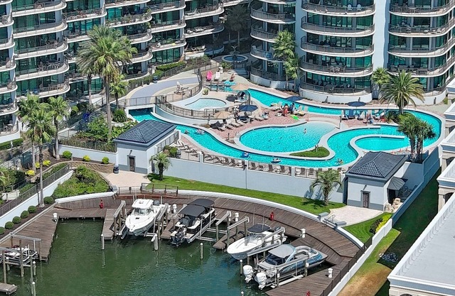 Phoenix on the Bay II 2206-Boater's Dream with Boat Slips-Lazy River-Bay Views!