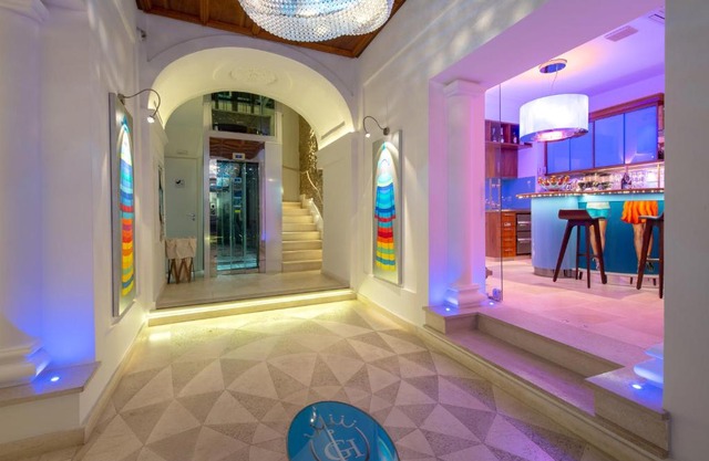 Piccolo Grand Hotel