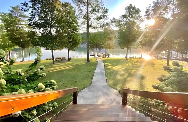 Picturesque Lakeview! Dock Access, Kayaks, Firepit