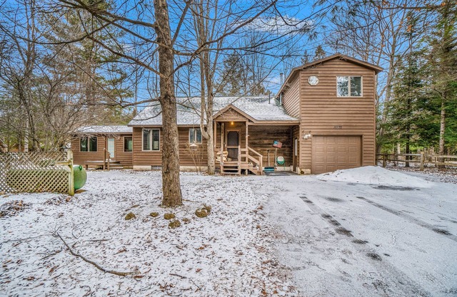 Picturesque, riverfront home with firepit, kayaks, canoe, grill, & W/D