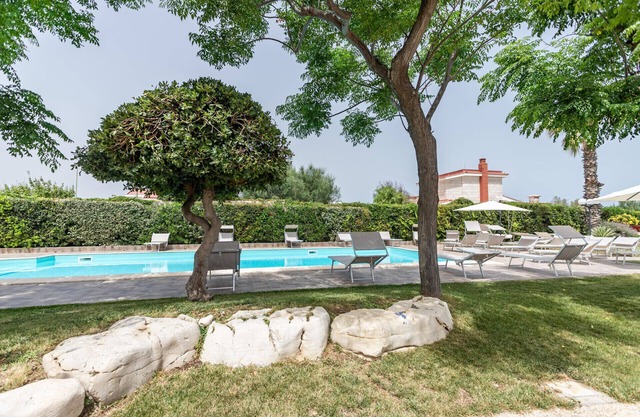 Pietramare Luxury - Amethyst by Rentbeat