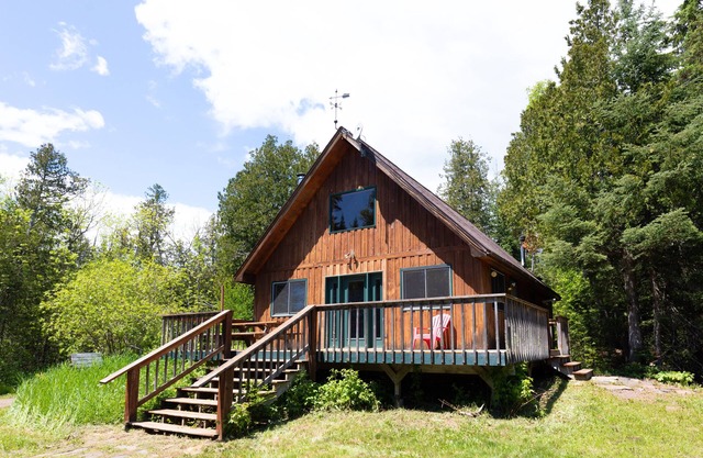 Pike Lake Get-Away in Grand Marais, MN.Lakeside Haven Sleeps 5