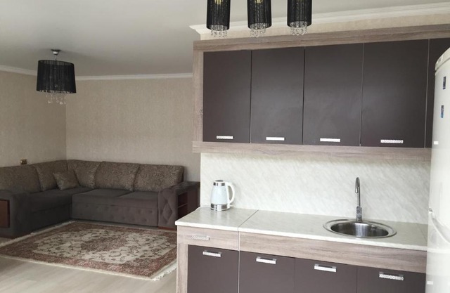 Pikhtoviy Mys 6 Apartment