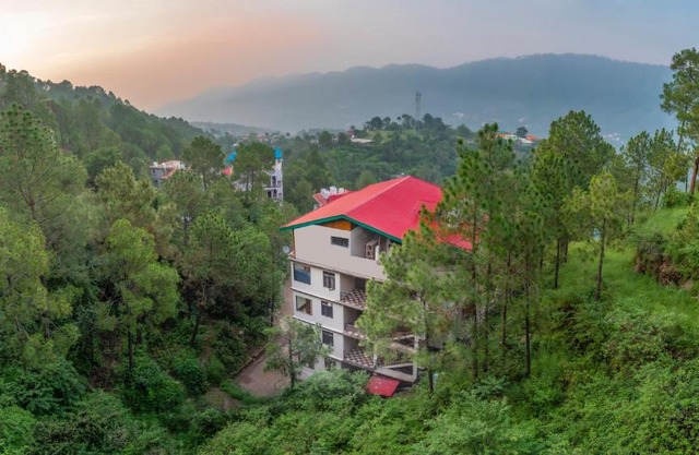Pine Hills Kasauli - By BlackPearl